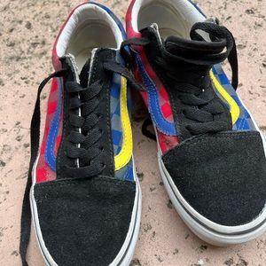 Vans checkerboard lace-up (size 3.5, like new)